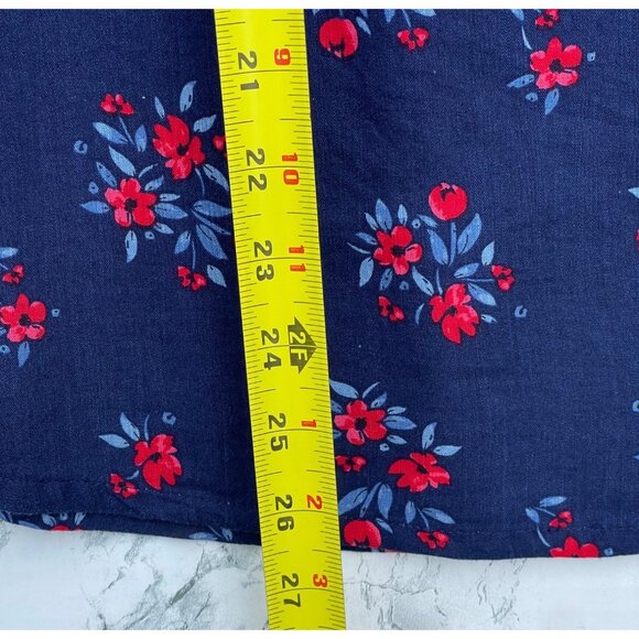 St. Johns Bay Navy Floral Sleeveless Blouse M Cotton/Rayon Blend - Picture 4 of 6